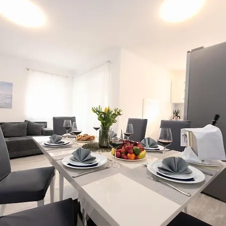 Apartment Marin